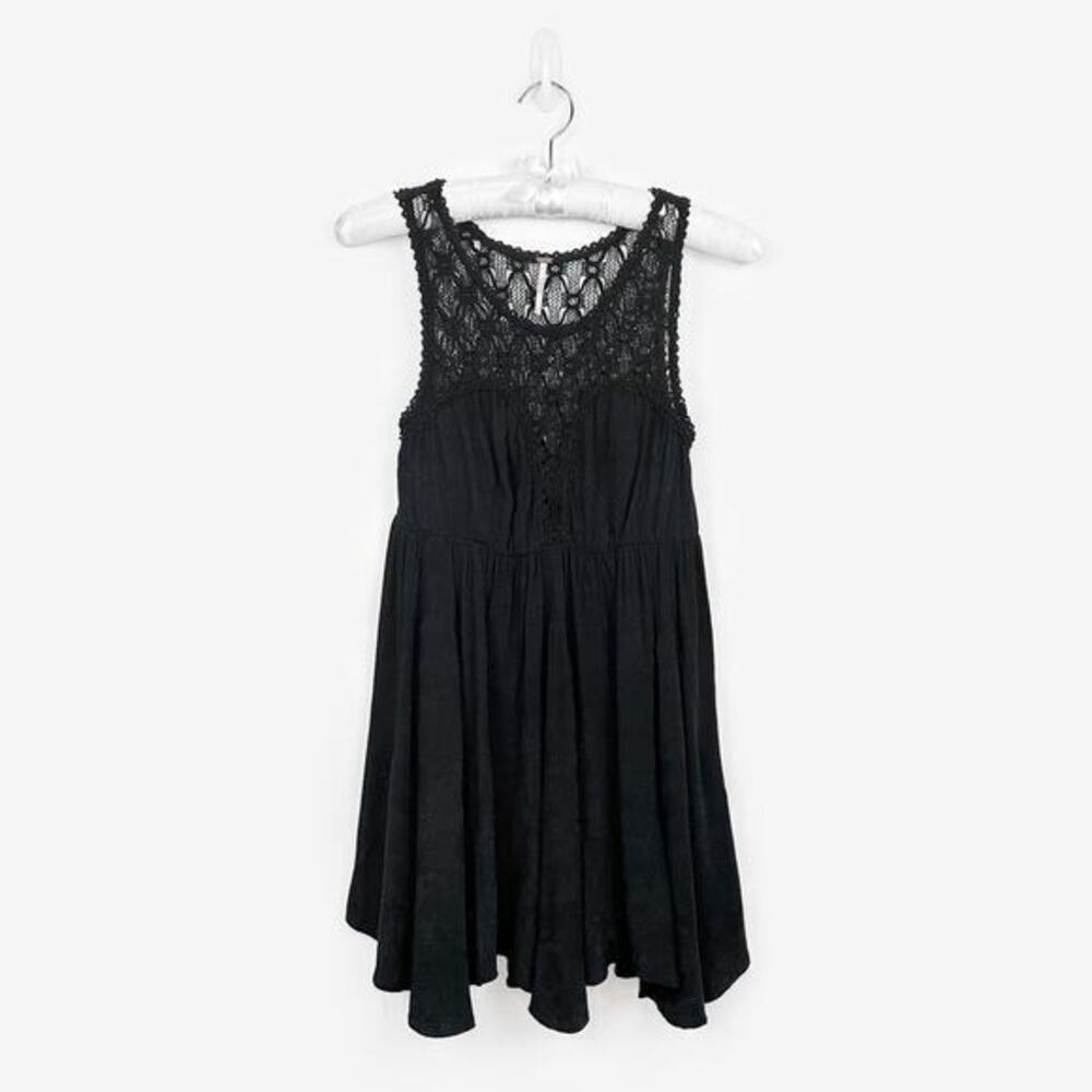 Free People Fiesta Mini Dress Size S Black Asymmetrical‎ Hem Crochet Flowy